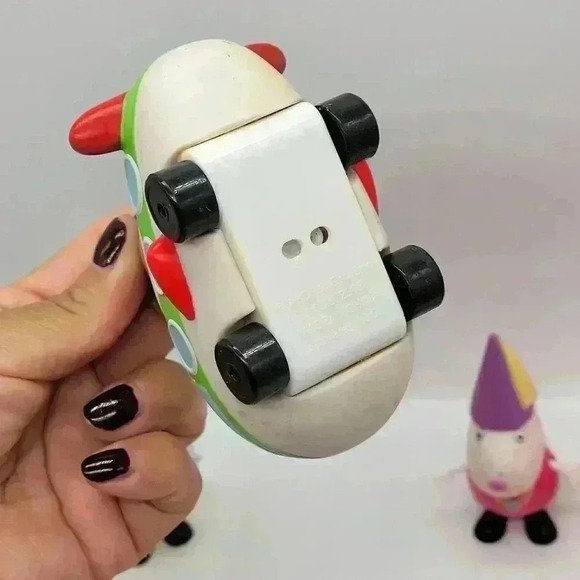 Lot of 13 Peppa Pig Family and Friends Race Car, Suzy, etc. - Picture 3 of 13